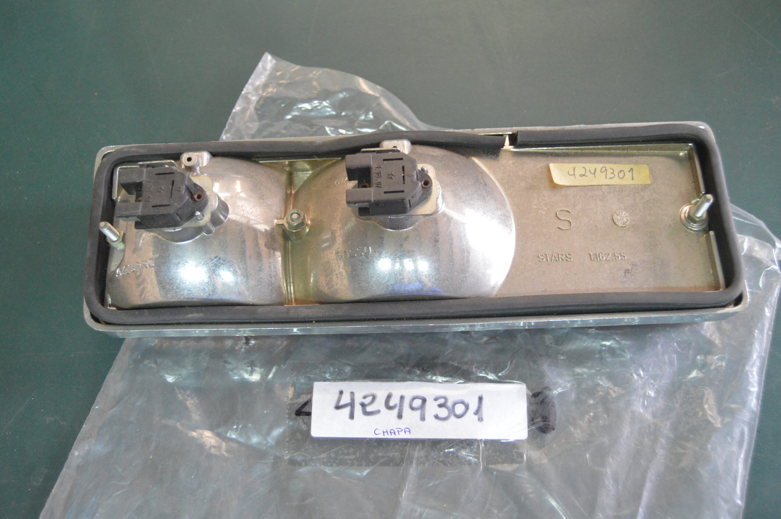 Ref: 4249301 Piloto Izquierdo- Fiat 124 Spider, Coupe, Berlina NUEVO