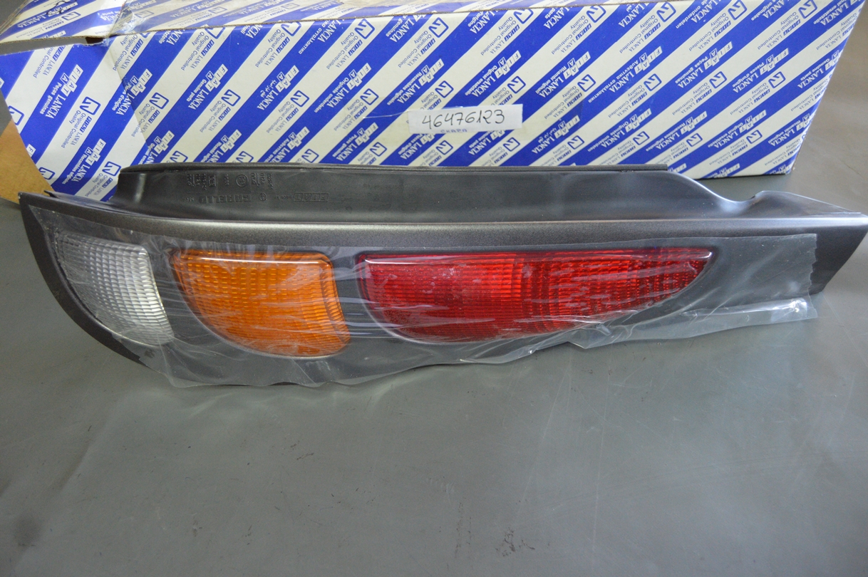 Ref:46476123 Piloto Trasero Derecho – Fiat Marea Weekend Break NUEVO