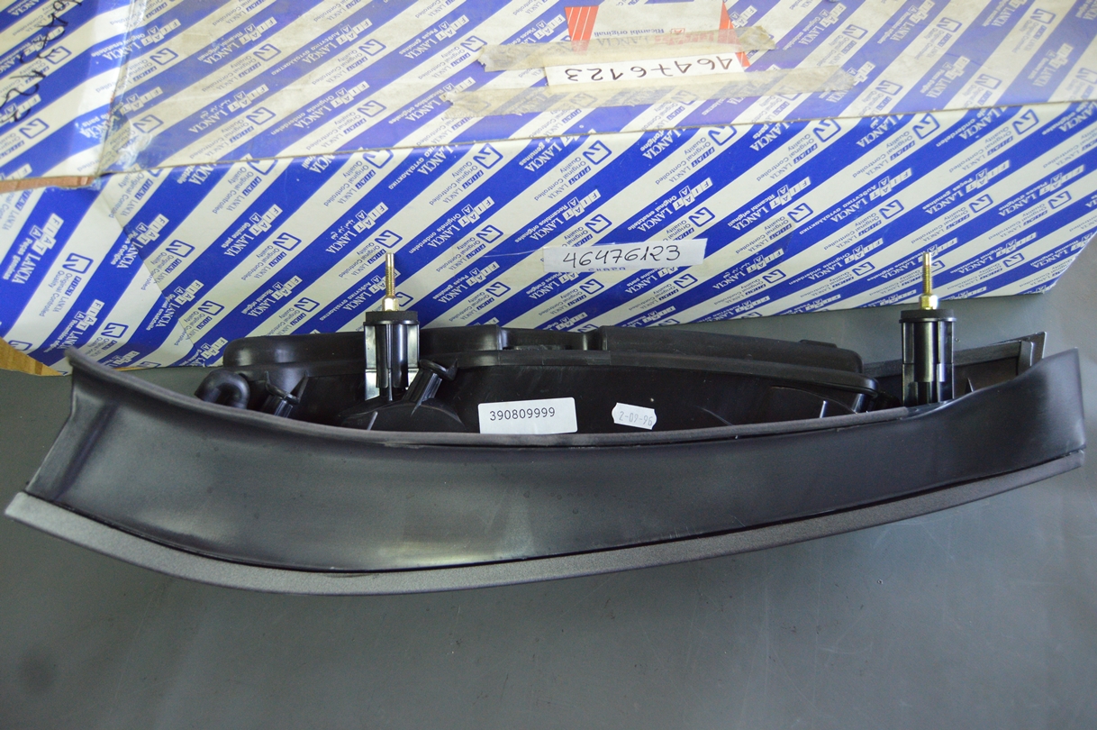 Ref:46476123 Piloto Trasero Derecho – Fiat Marea Weekend Break NUEVO