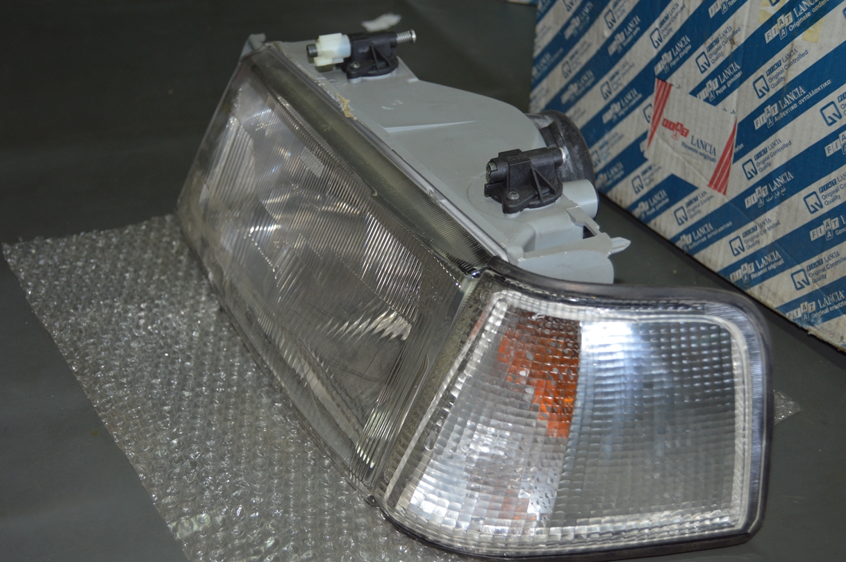 Ref: 7743120 Faro Izquierdo – Fiat Tempra 1.6 NUEVO