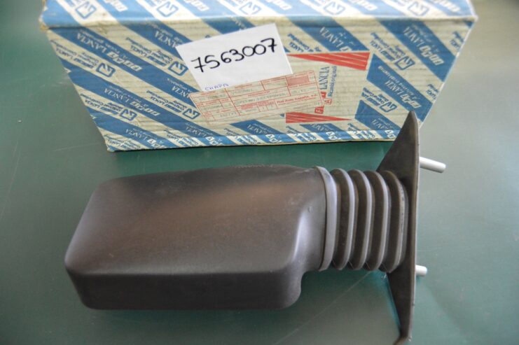 Ref: 7563007  Espejo retrovisor izquierdo manual – Fiat Regata (1983-1990)