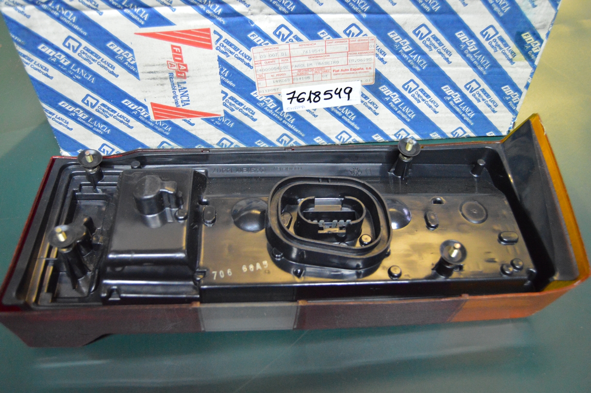 Ref: 7618549 Piloto Trasero Derecho – Lancia Y10 NUEVO