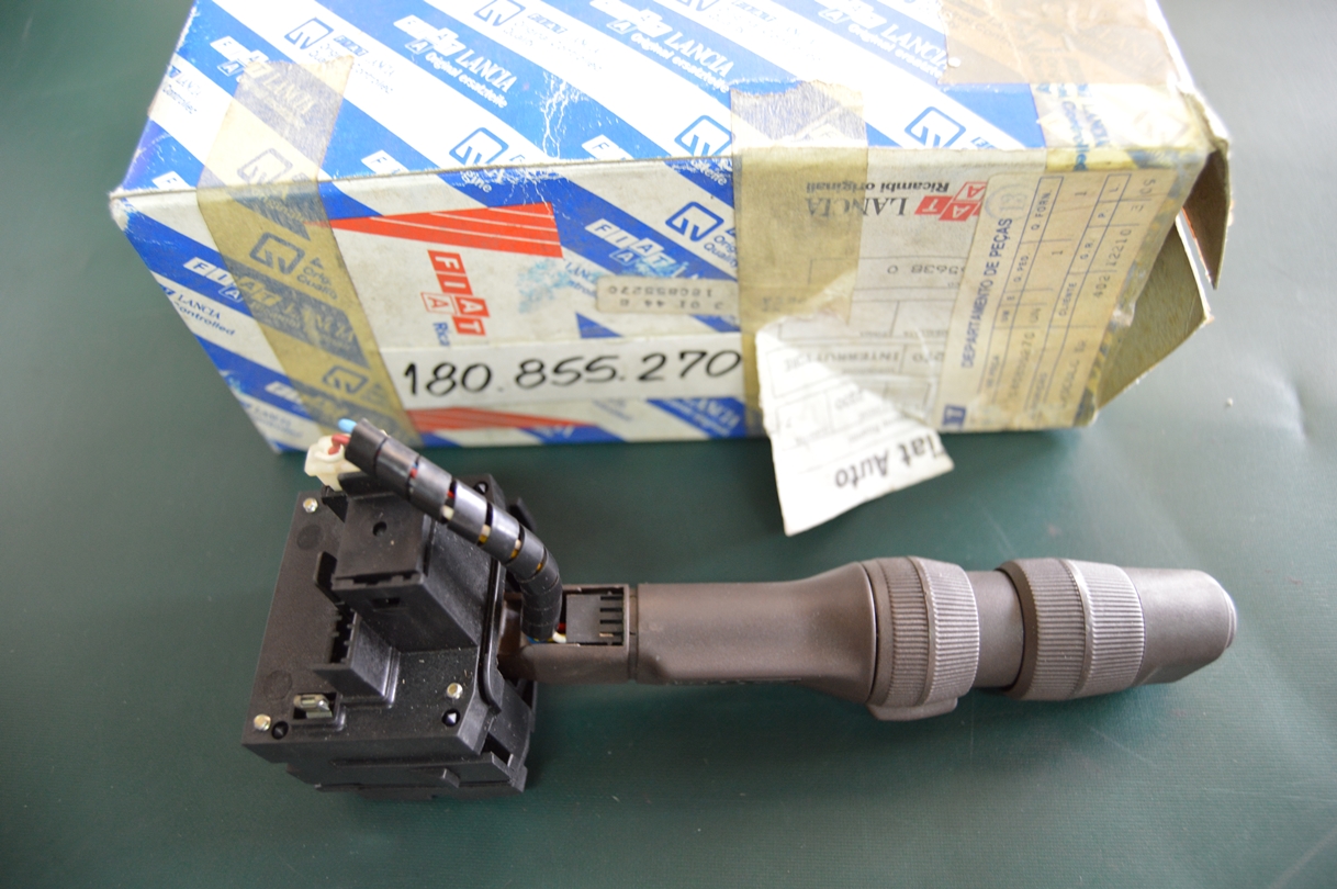 Ref: 180855270 Mando Limpiaparabrisas – Fiat Tipo, Tempra NUEVO