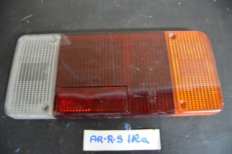 Ref: 98428140 Luz trasera derecha IVECO DAILY (1997-2007) NUEVO