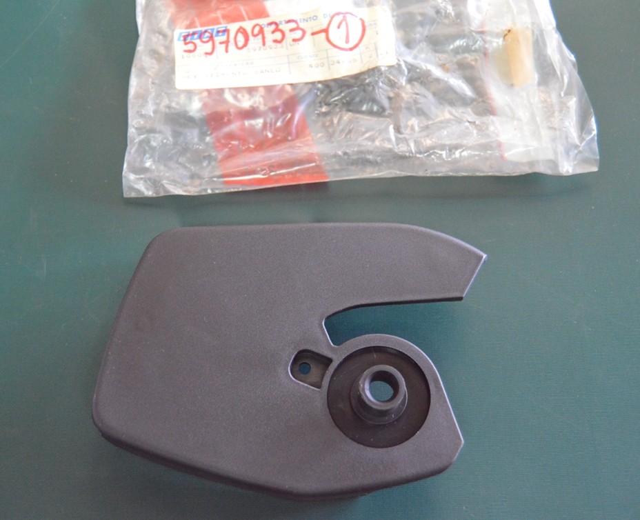 Ref: 5970933 Moldura Asiento Derecho – Fiat Uno NUEVO