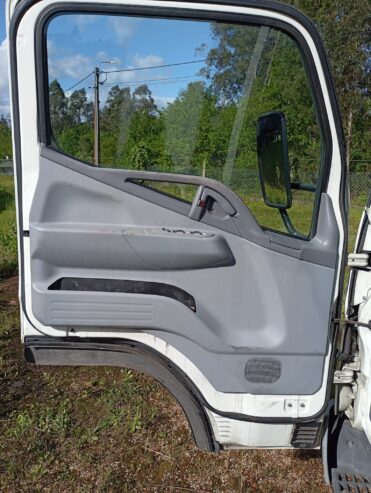 Mitsubishi Canter – Plataforma Elevadora USADO