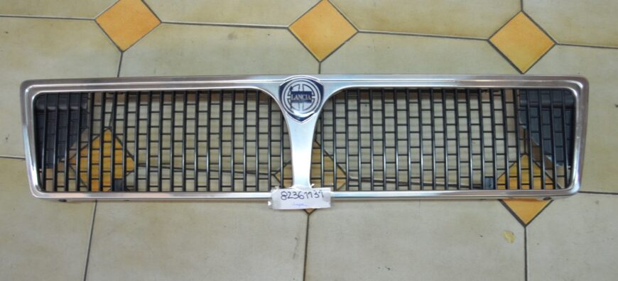 Ref: 82361131 Calandra Delantera – Lancia Delta NUEVO
