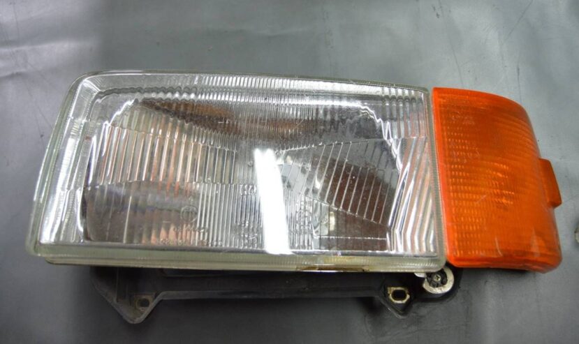 Ref: 302-136 369-00 Optica Izquierda Con Intermitente – Volkswagen T4  USADO