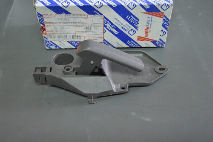 Ref: 71732852 Manija Interior Trasera Izquierda – Fiat Panda NUEVO