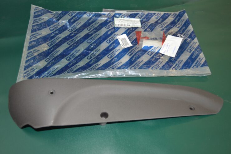Ref: 183583860 Tapa Asiento Delantero Izquierdo – Fiat Doblo NUEVO
