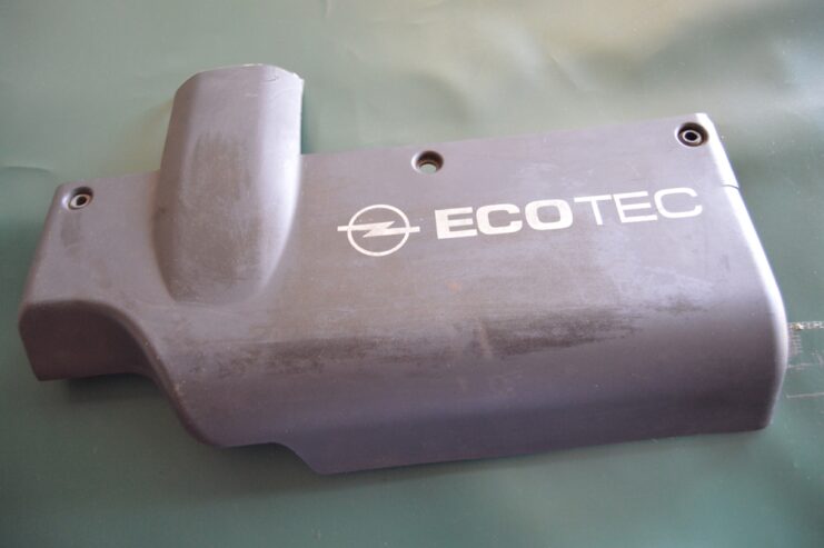 Ref: 90573511 Tapa de Motor – Opel NUEVO